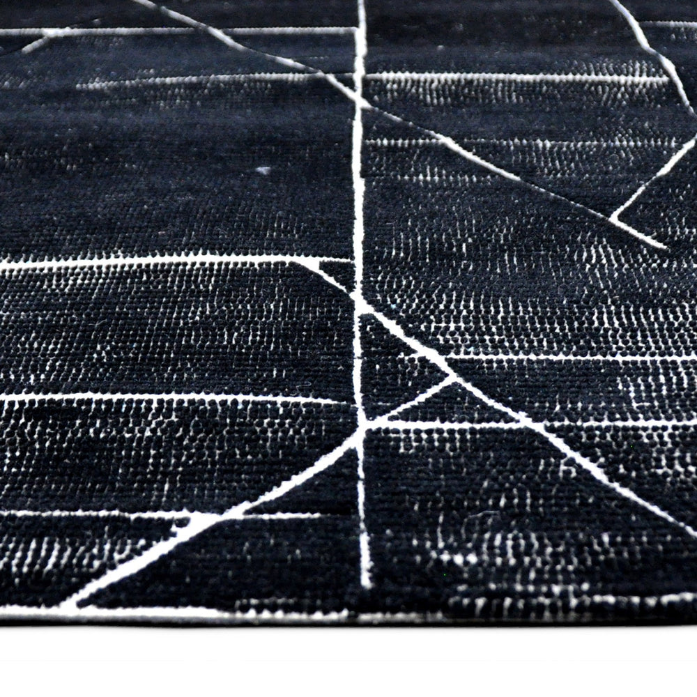 Geometric floor rug - Marcel Black
