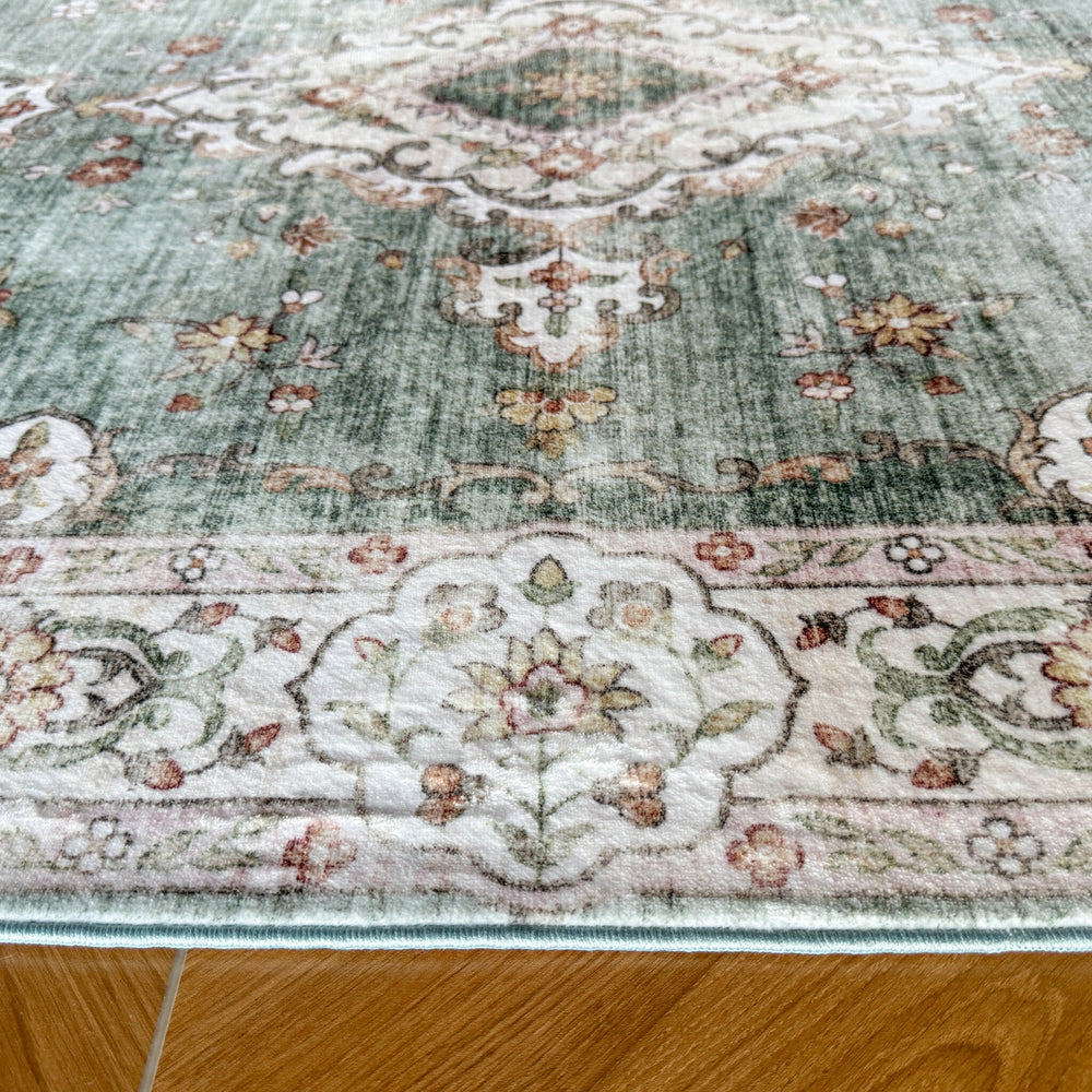 Vintage rug – Ember Medallion Green