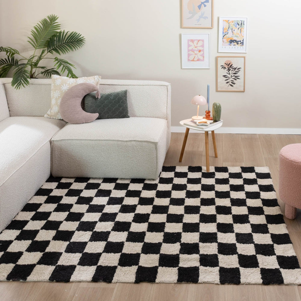 Retro Rug - Gambit Black/White