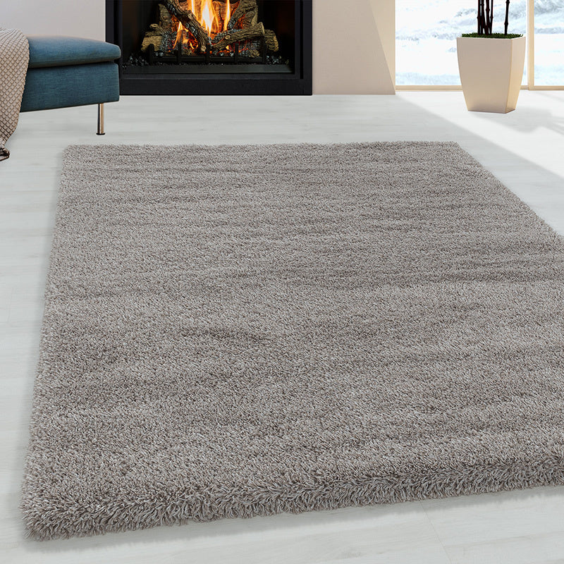 High-pile floor rug - Fuzzy Beige