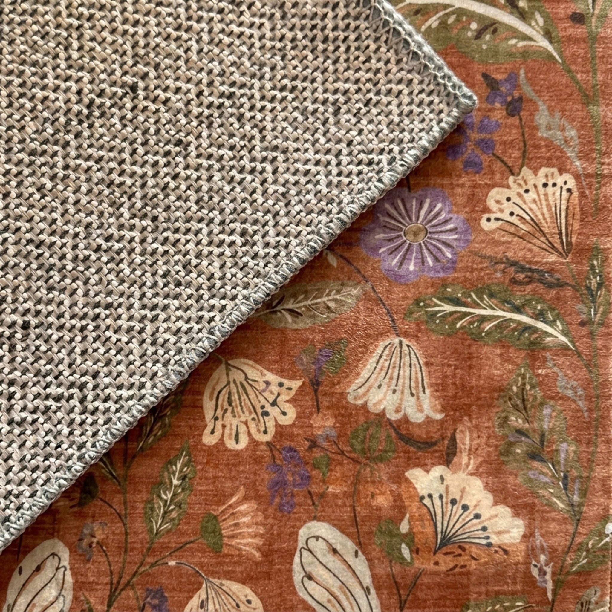 Washable rug – Misty Flowers Terracotta