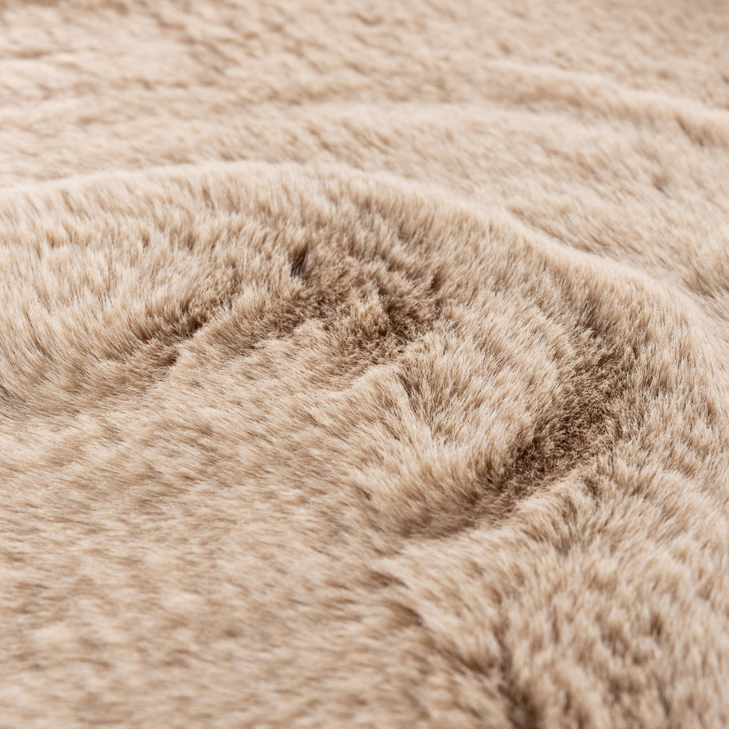 Round High-Pile Rug – Comfy Supreme Beige