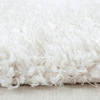 High-pile floor rug - Blushy Cream/White