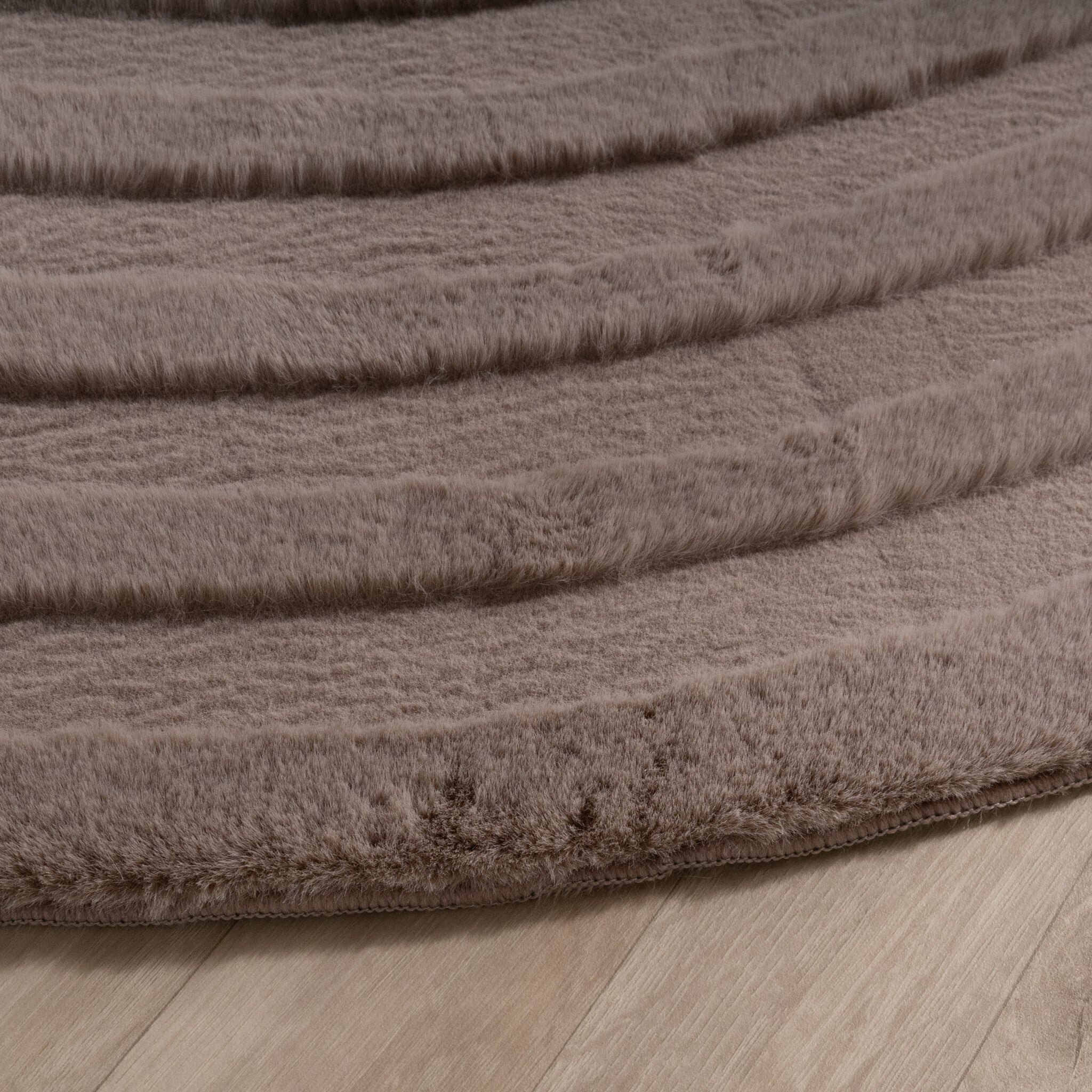 Irregular Rug - Flowy Arch Taupe
