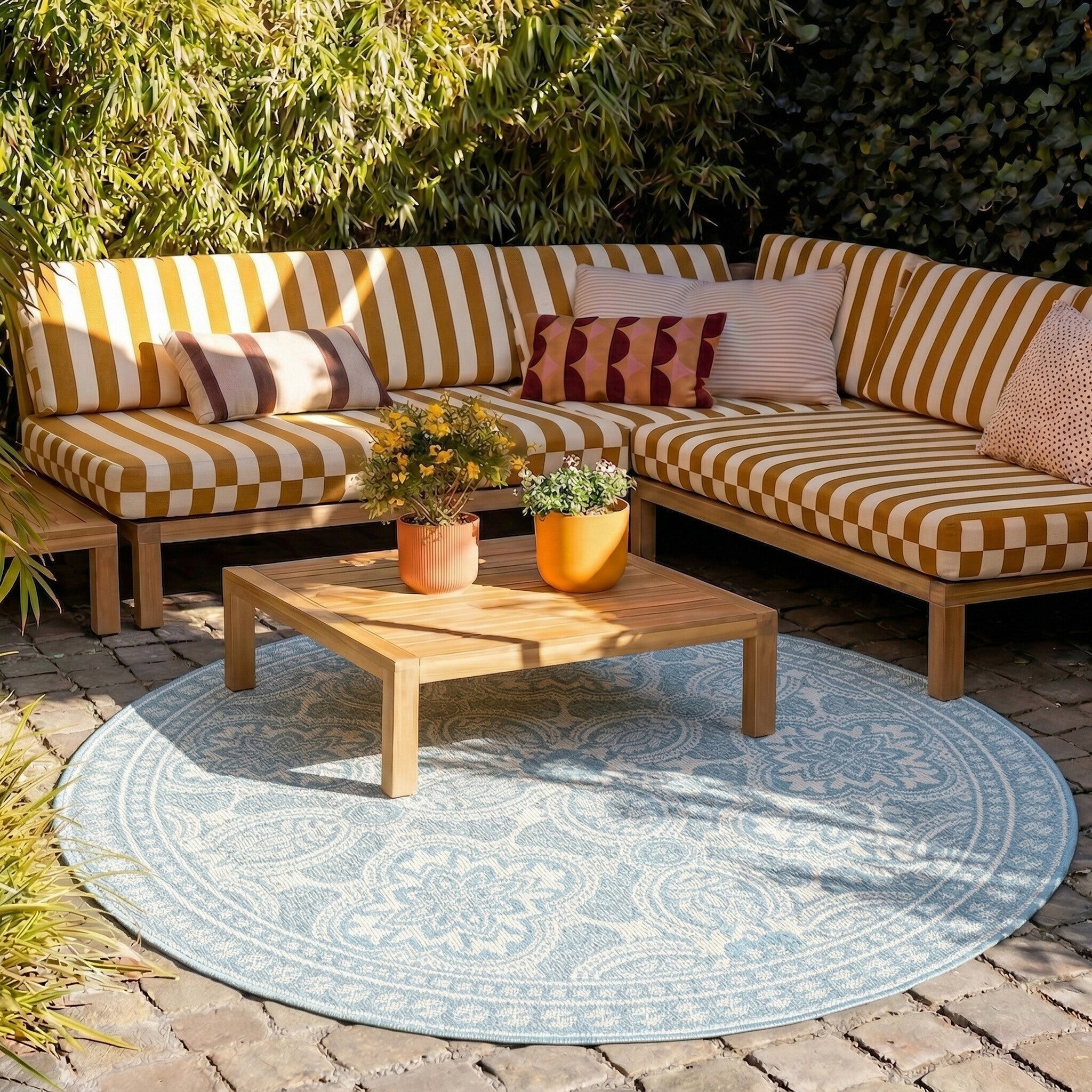 Round Outdoor Rug - Summer Oriental Light Blue