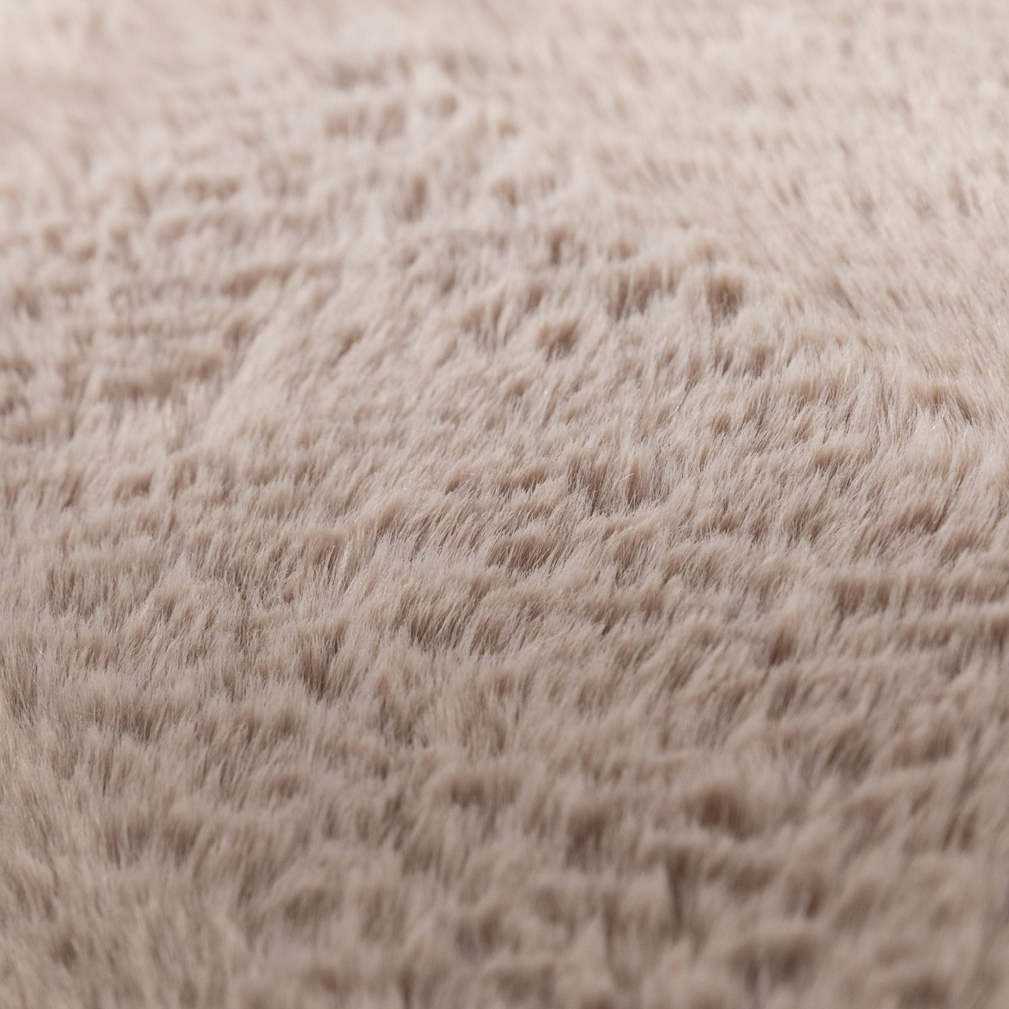 Soft Low-Pile Rug – Cozy Ripple Taupe