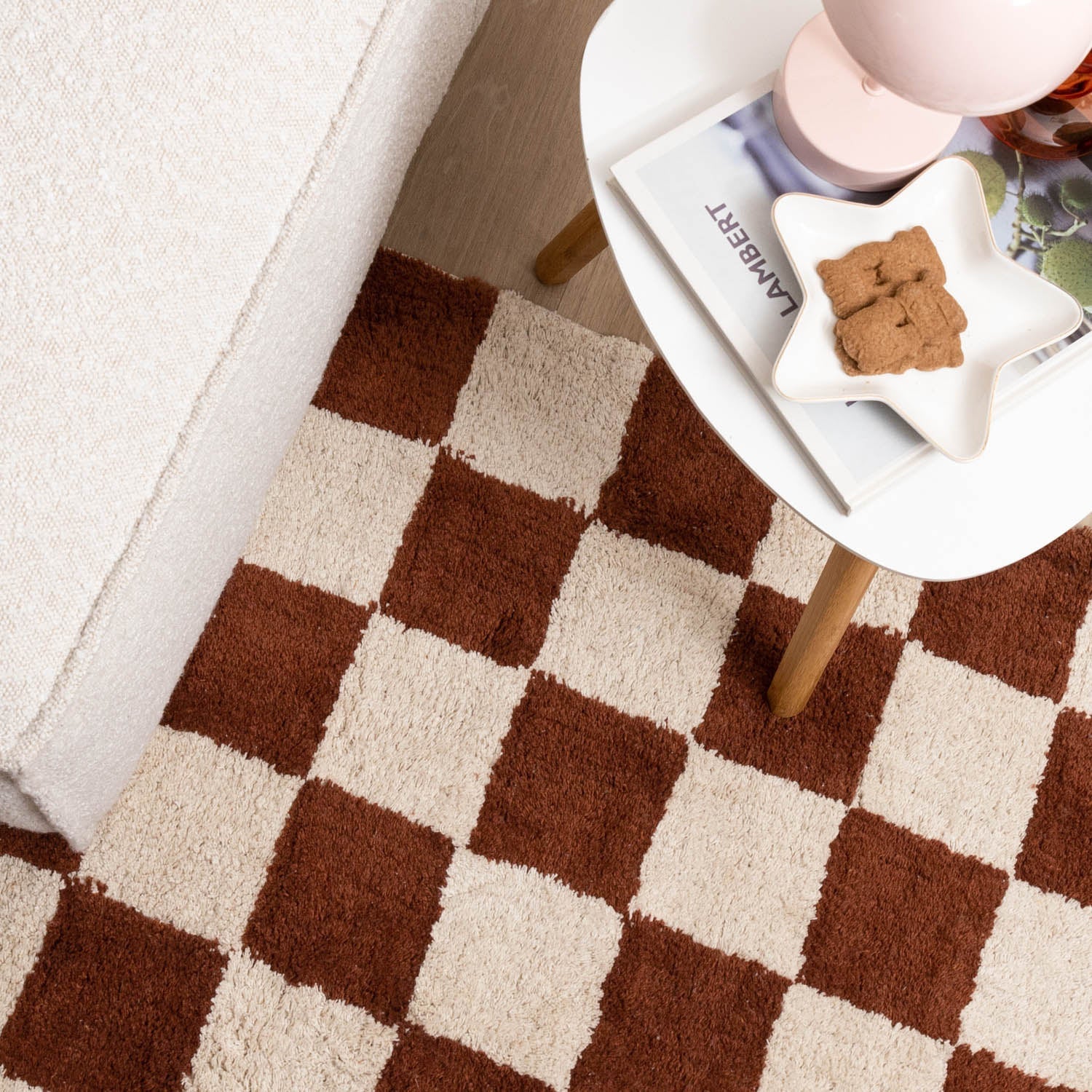 Retro Rug - Gambit Brown/White