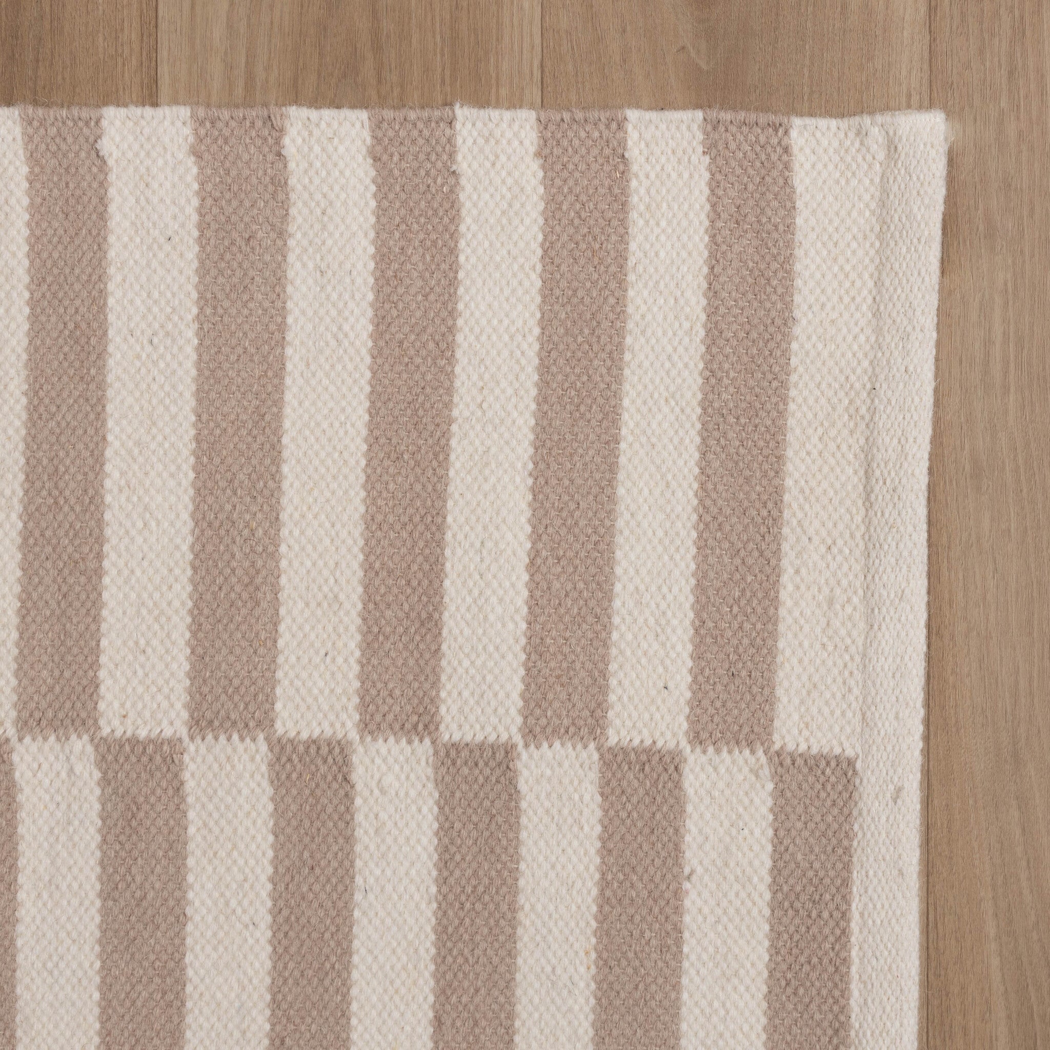 Striped Modern Rug - Dazzle Blocks Beige/White