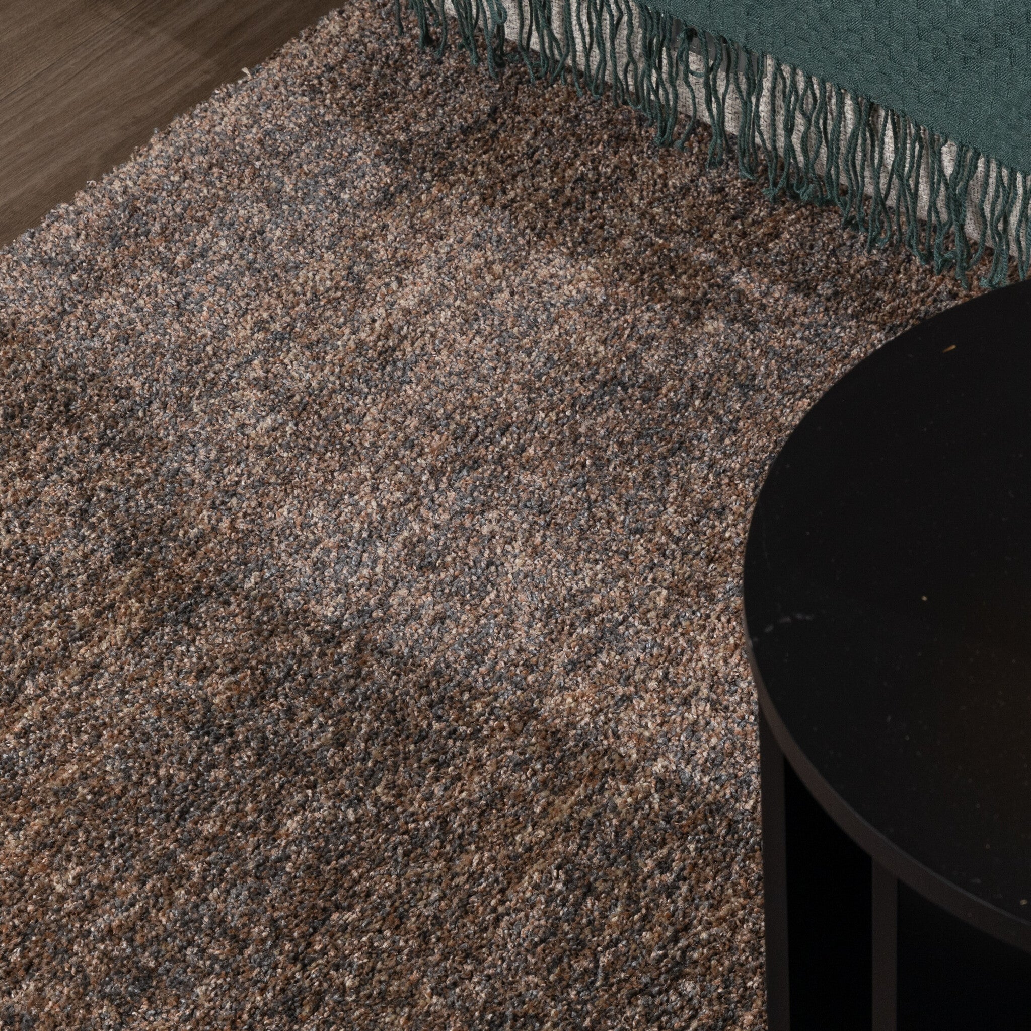 Shaggy Rug – George Rust