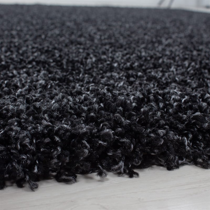 High-Pile Floor Rug - Sade Black