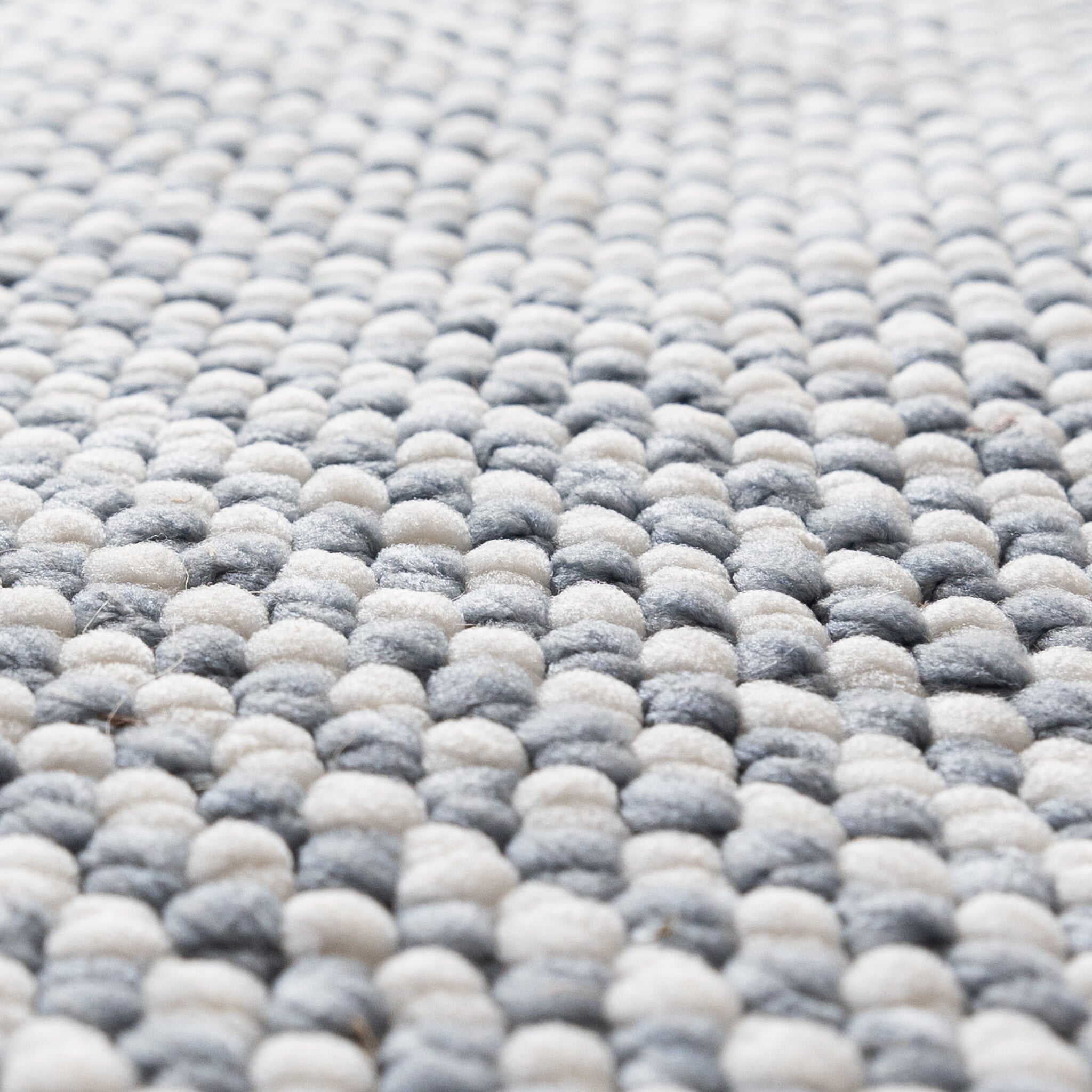 Sustainable Low-Pile Rug - Lykke Light Blue