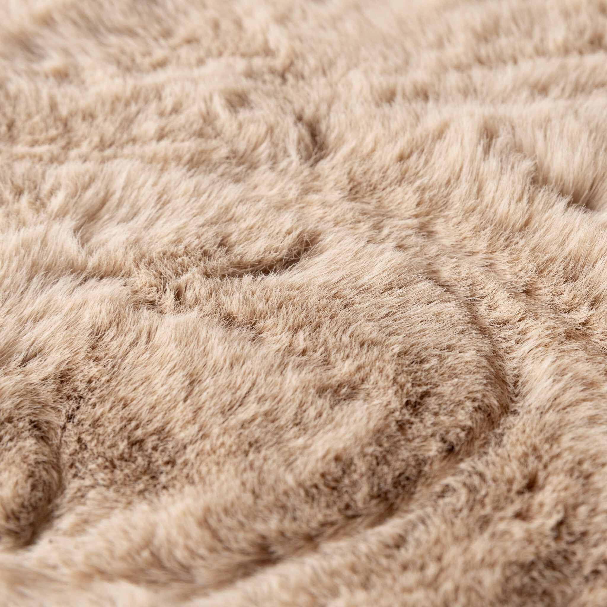 Soft High-Pile Rug – Comfy Supreme Beige