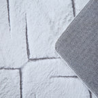 Soft geometric floor rug - Vellion Square White/Silver