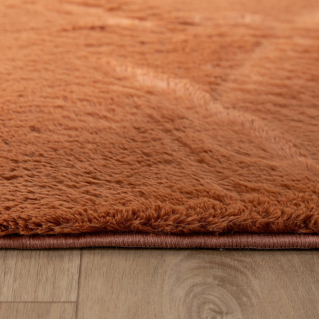 Soft Low-Pile Rug – Cozy Terracotta