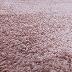 Round High-Pile Floor Rug - Fuzzy Pink