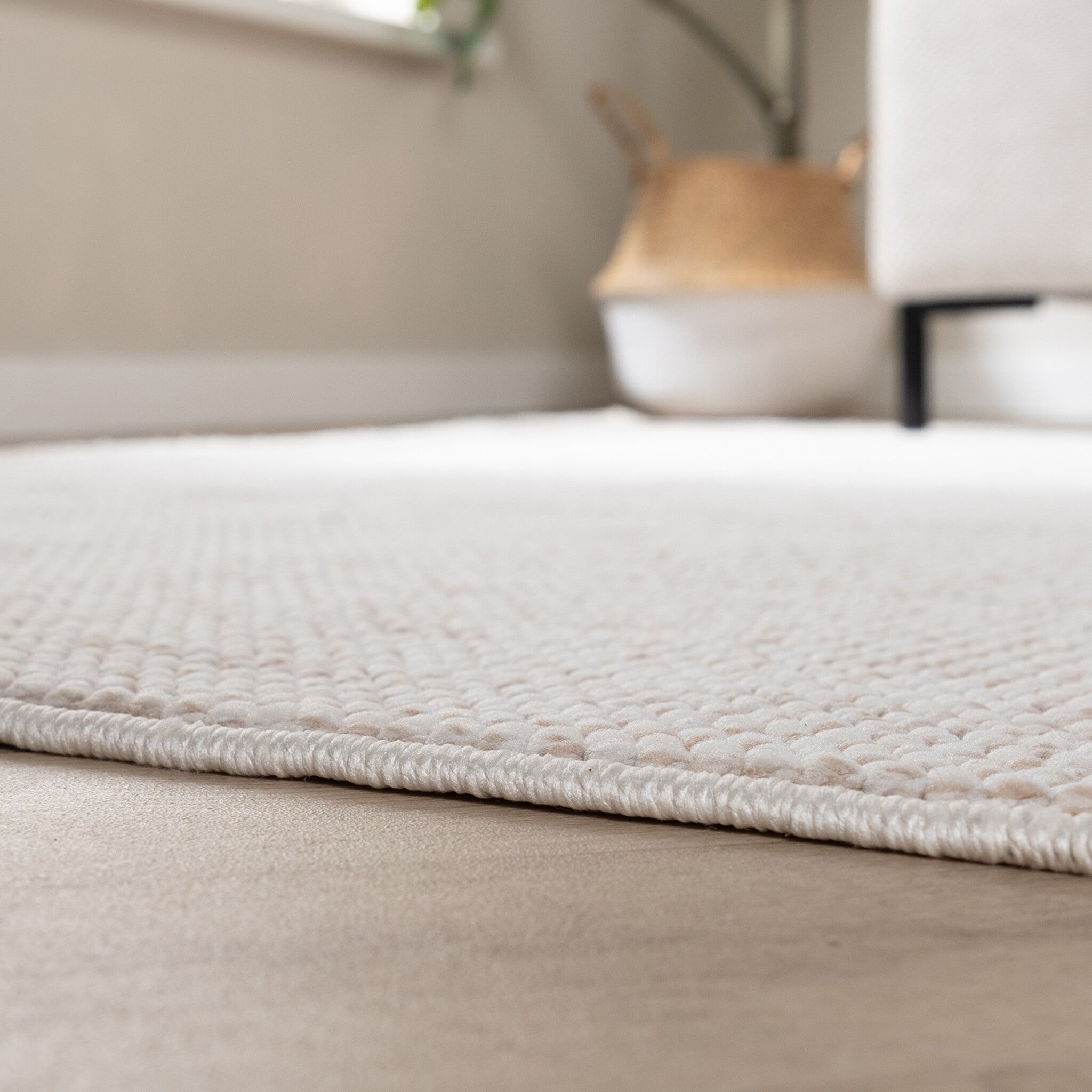 Sustainable Low-Pile Rug - Lykke Cream