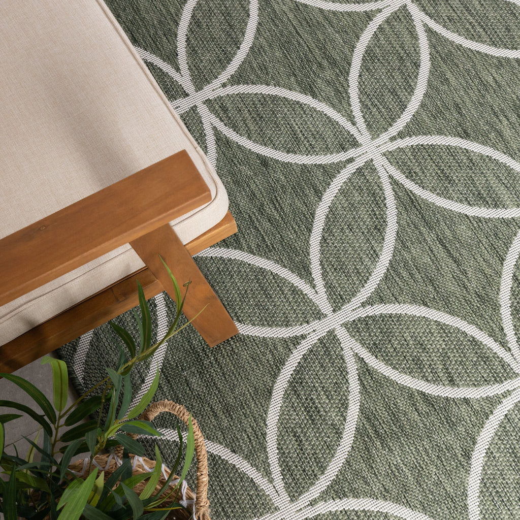 Geometric Outdoor Rug – Faro Ripple Green/White