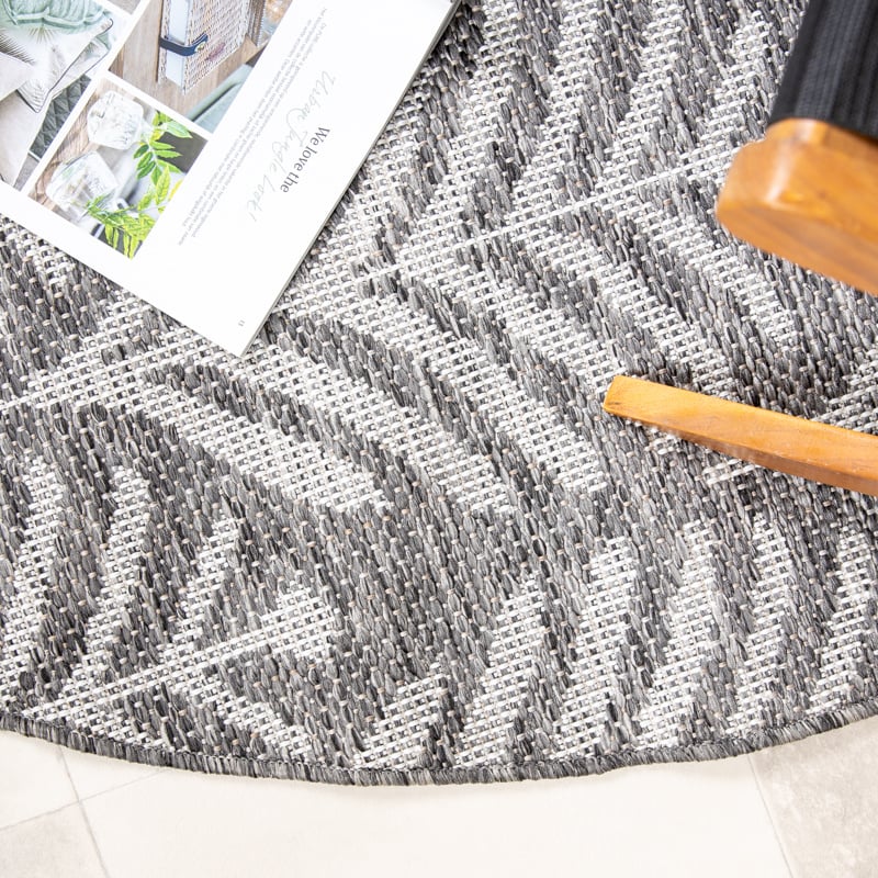Round Outdoor Rug - Summer Leaves Grey