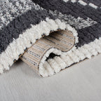 Geometric floor rug - Domino Zaid Black/White