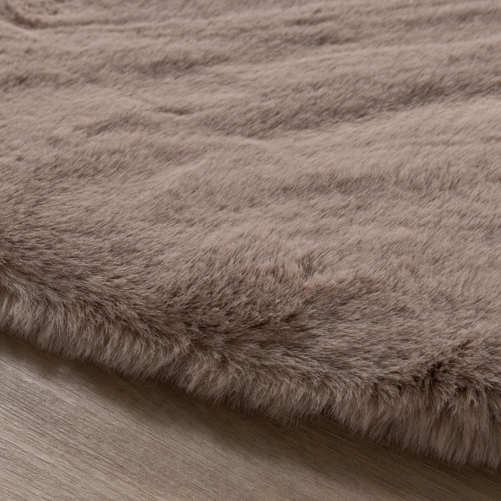 Round High Pile Rug - Comfy Supreme Taupe