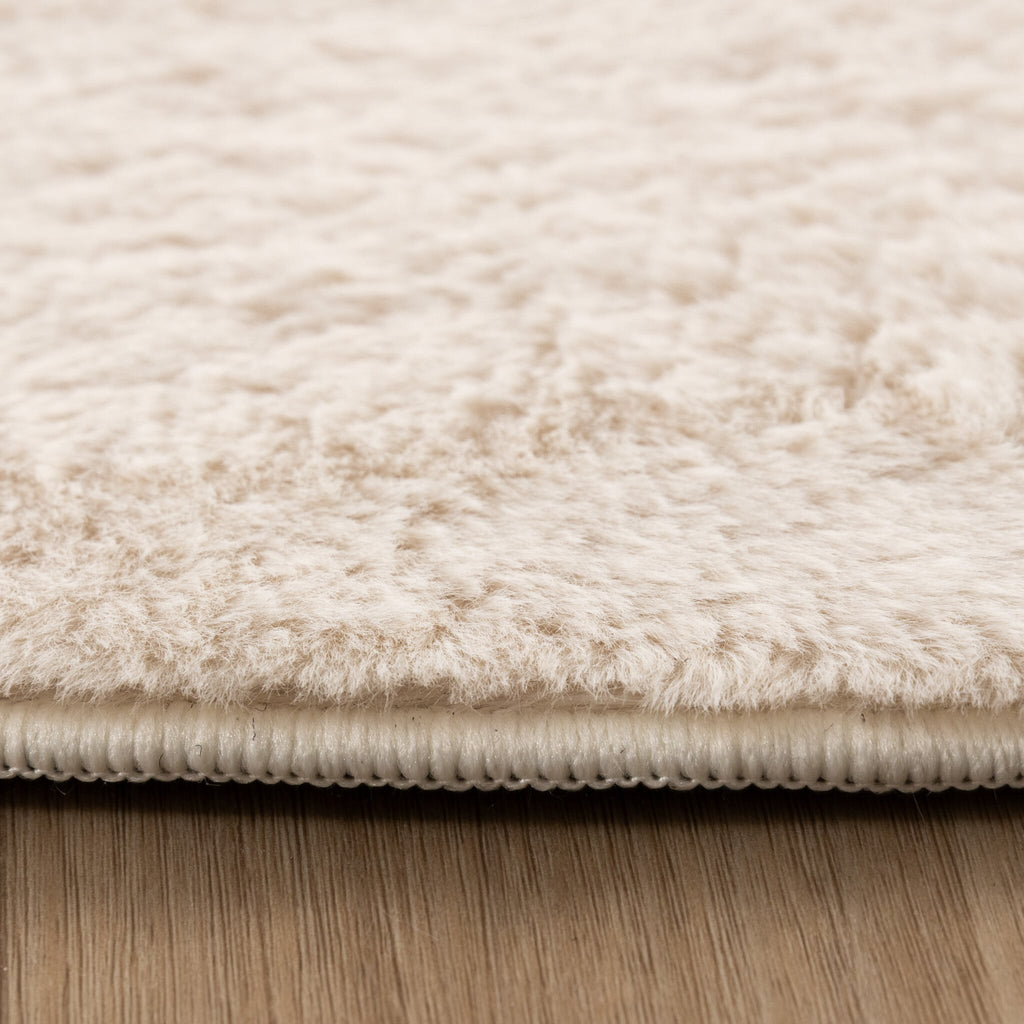 Soft Low-Pile Rug – Cozy Ripple Cream