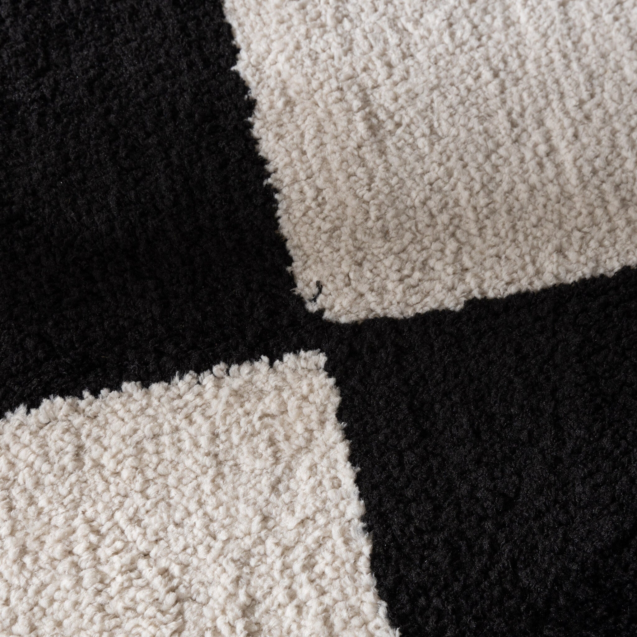 Checkerboard Rug - Blox Black