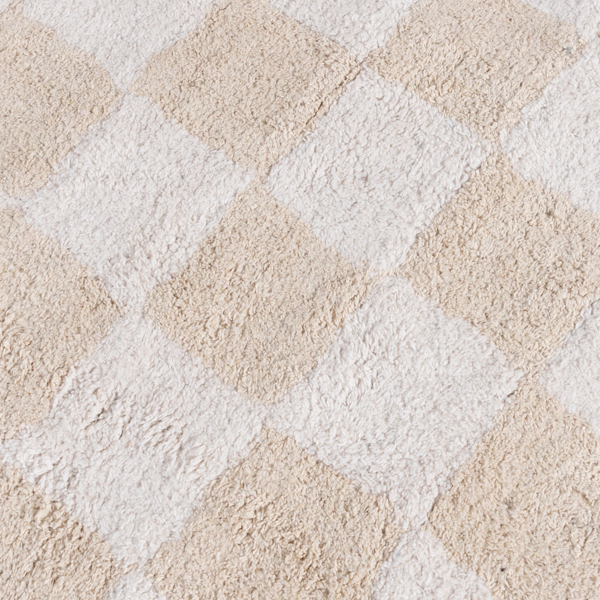 Retro Rug - Gambit Cream/White