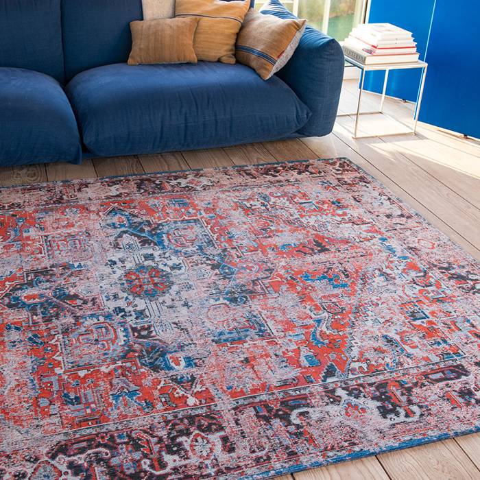 Vintage Floor Rug - Antiquarian Heriz Red 8703