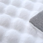 Soft high-pile floor rug - Ambrey 3D White