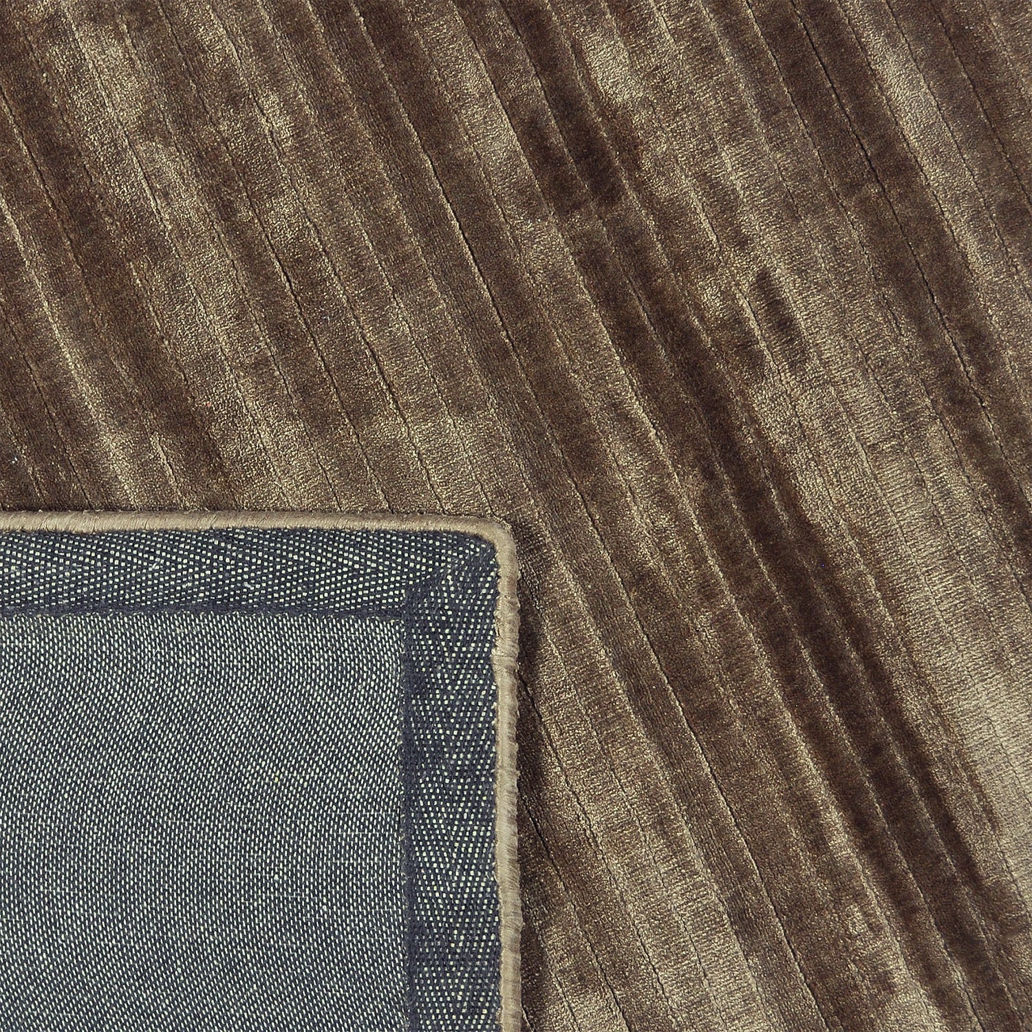 Viscose floor rug - Remi Brown
