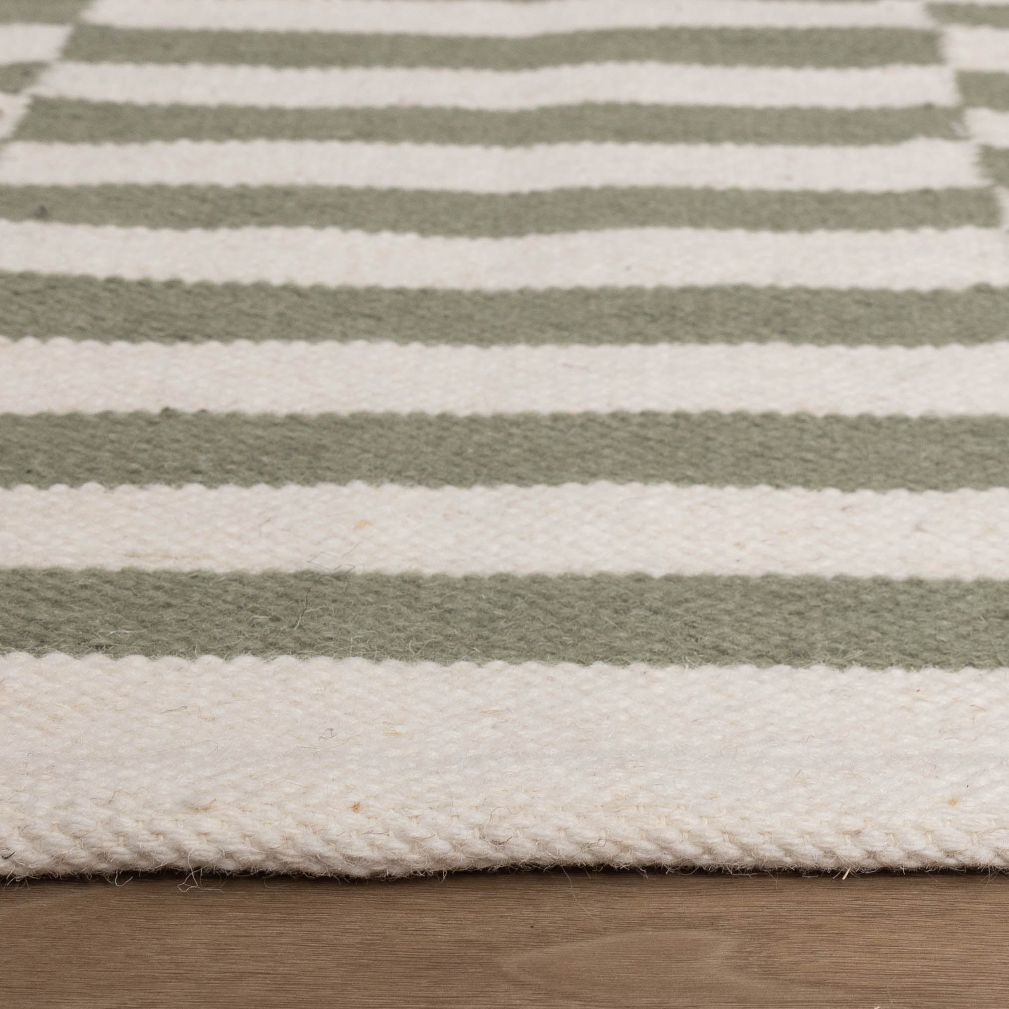 Striped Modern Rug - Dazzle Blocks Green/White