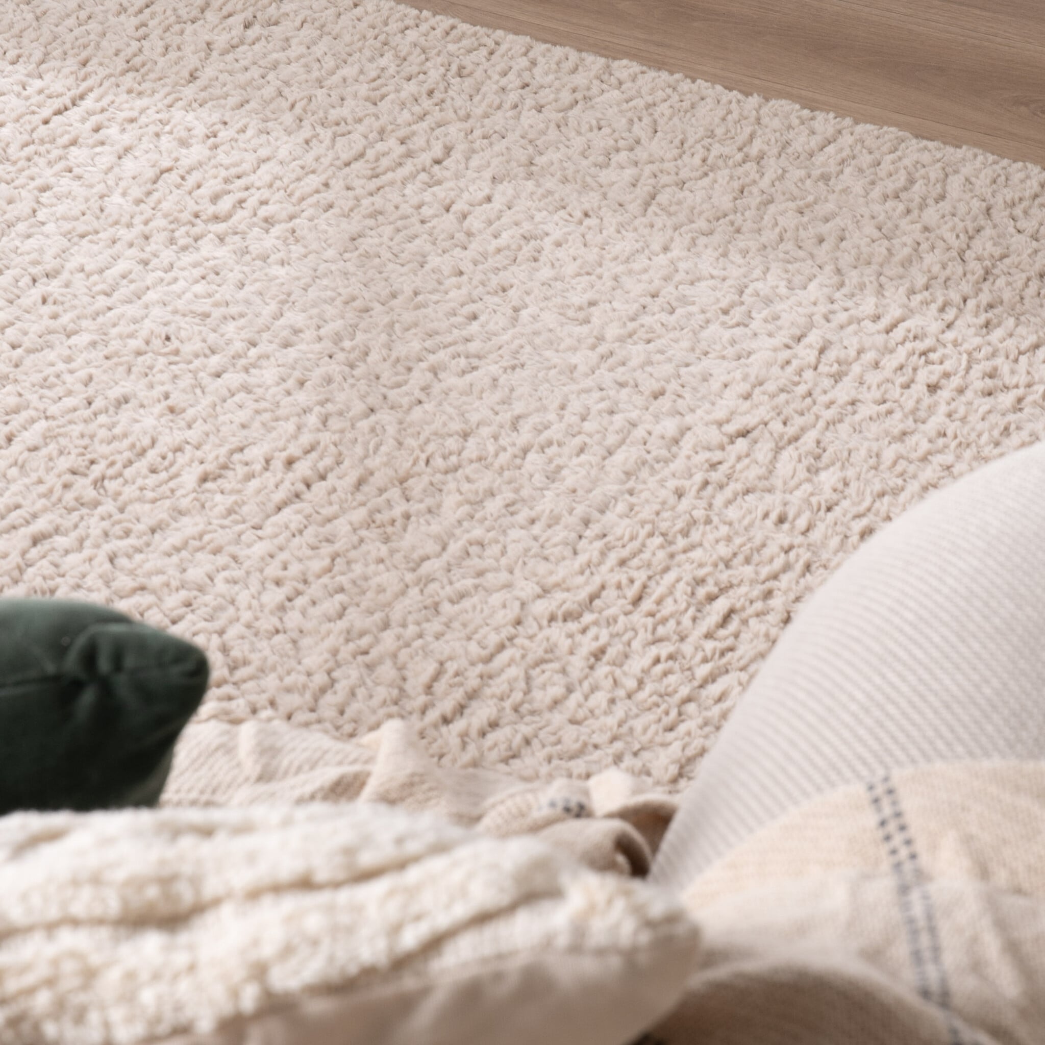 Fluffy Rug – Bobby Cream