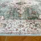Vintage rug – Ember Medallion Green
