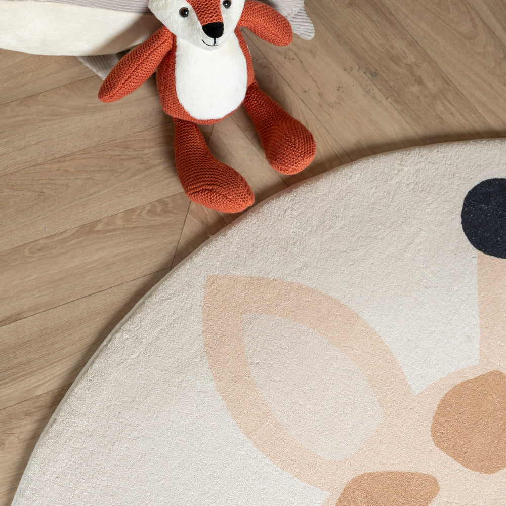 Round Washable Children’s Play Rug – Sammy Giraffe Beige