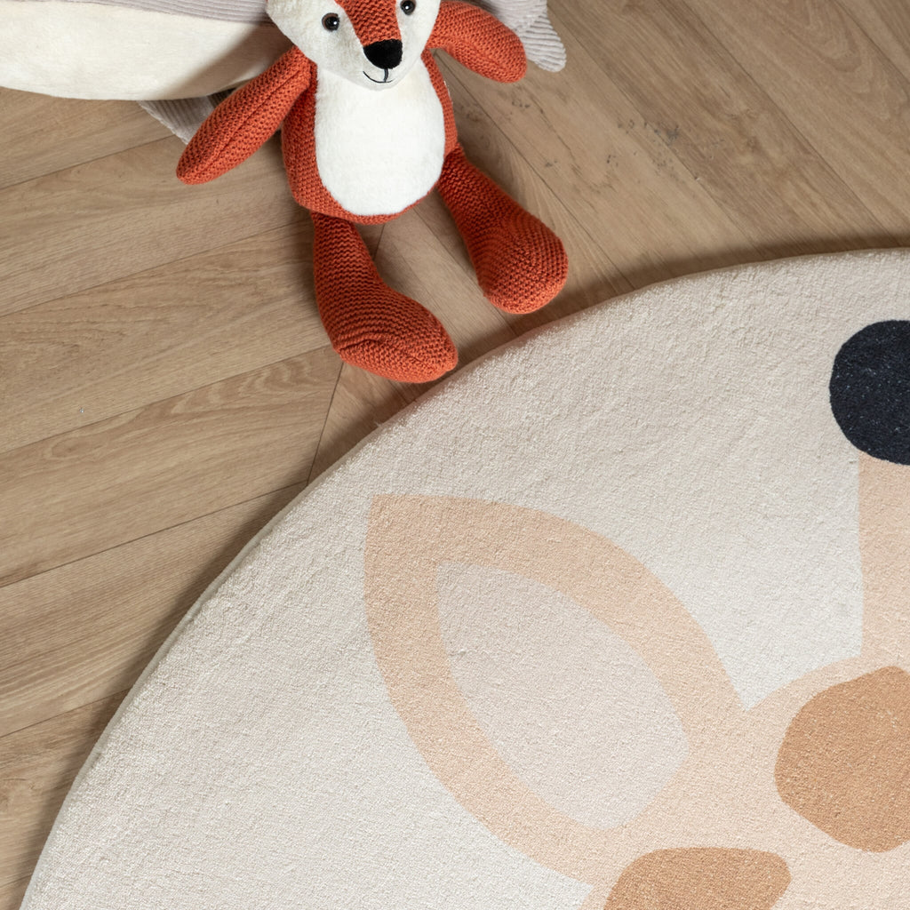 Round Washable Children’s Play Rug – Sammy Giraffe Beige