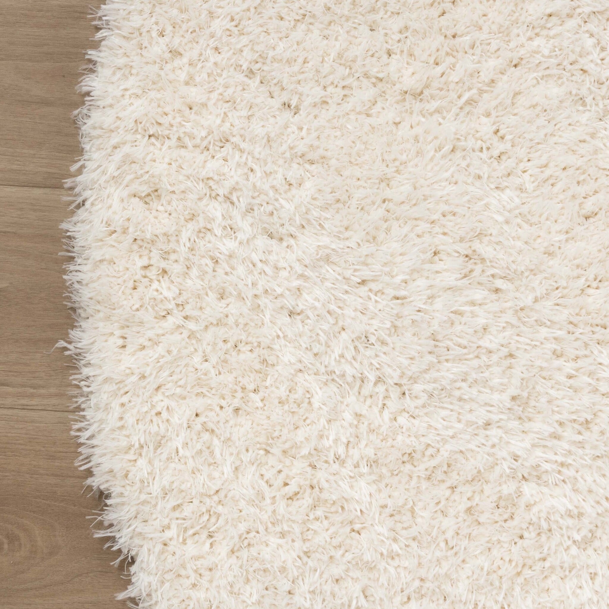 Round Shaggy Rug - Blaze White