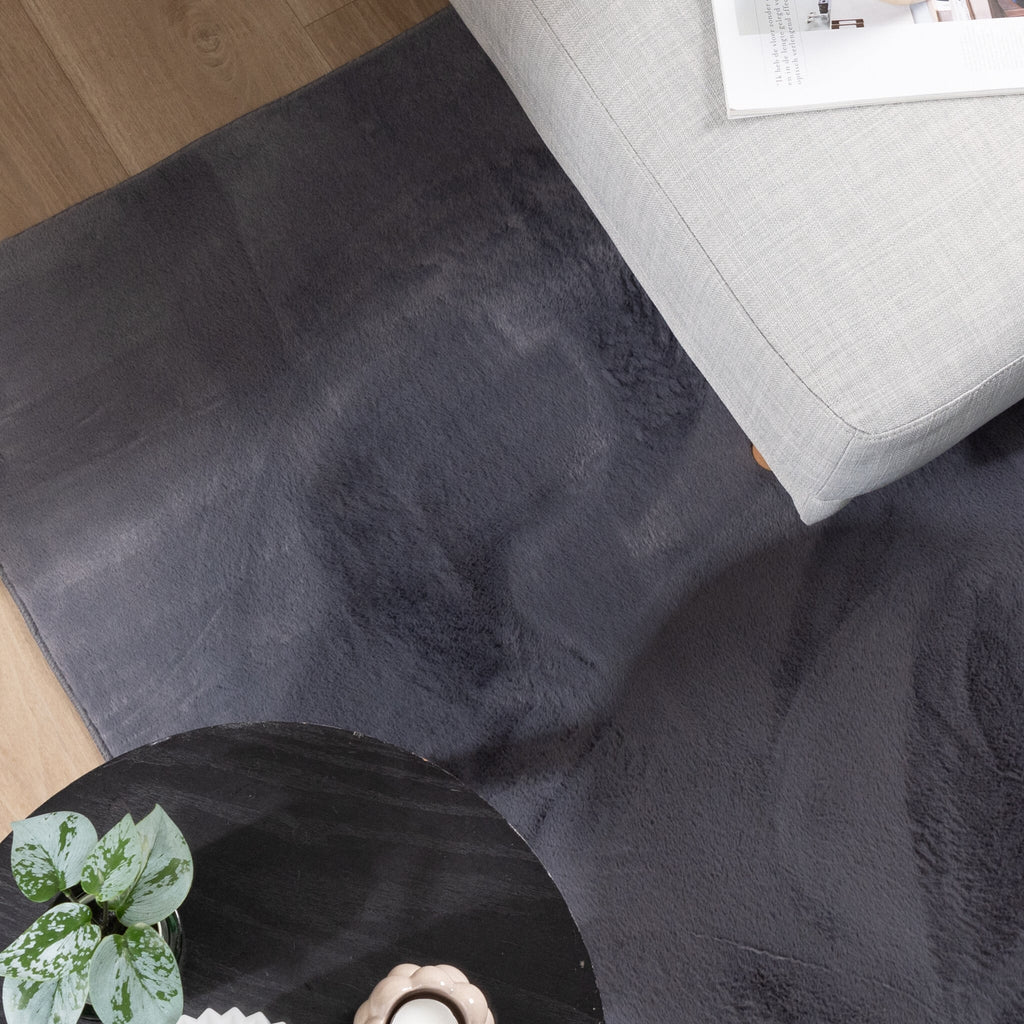Soft Low-Pile Rug - Cozy Anthracite