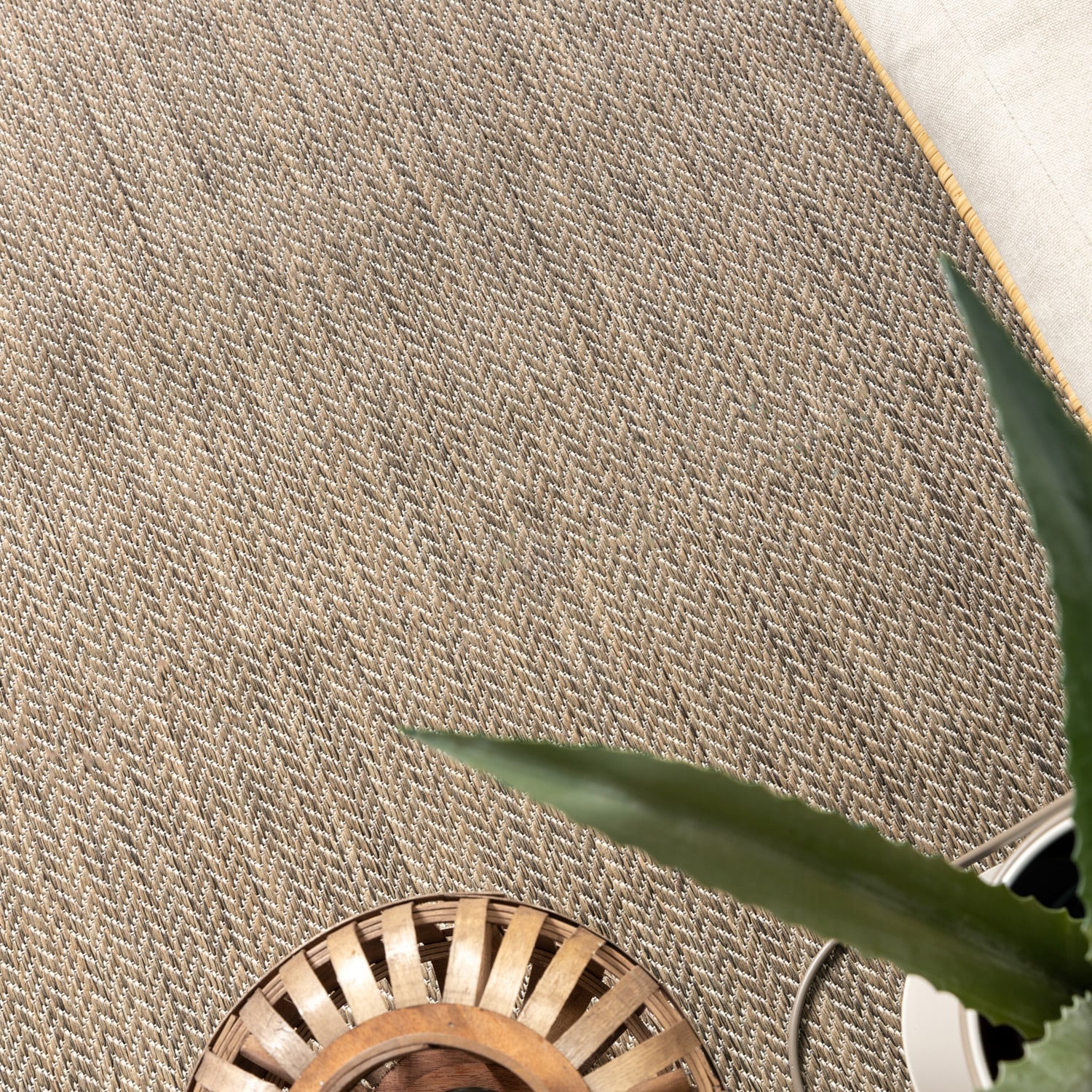 Outdoor Rug - Malta Arrow Natural