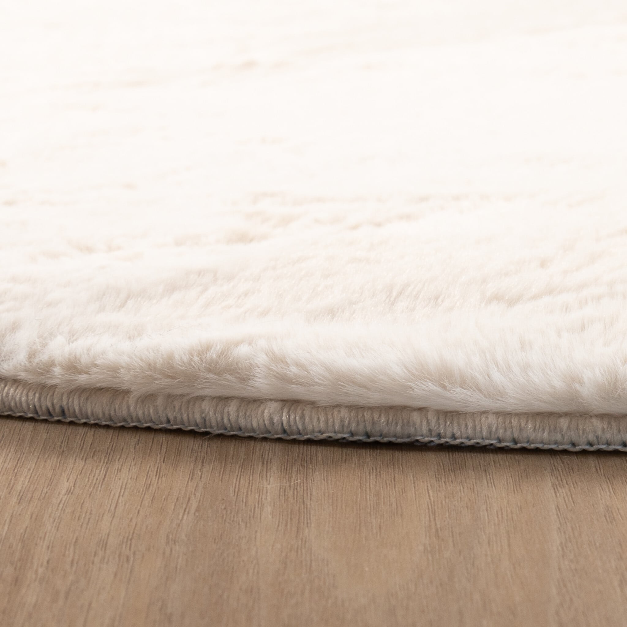 Oval Low-Pile Rug – Cozy Cream