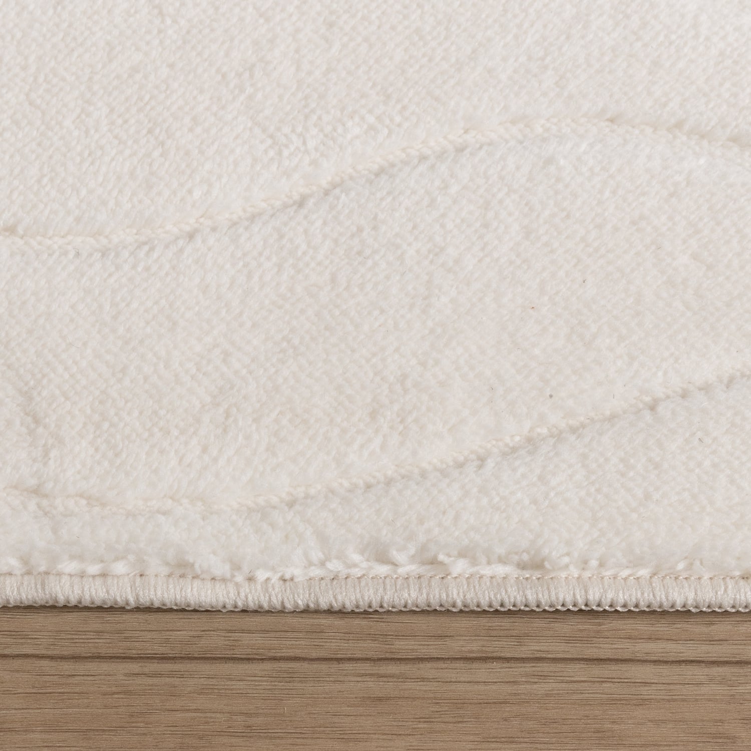 Scandinavian Rug - Charm Waves White