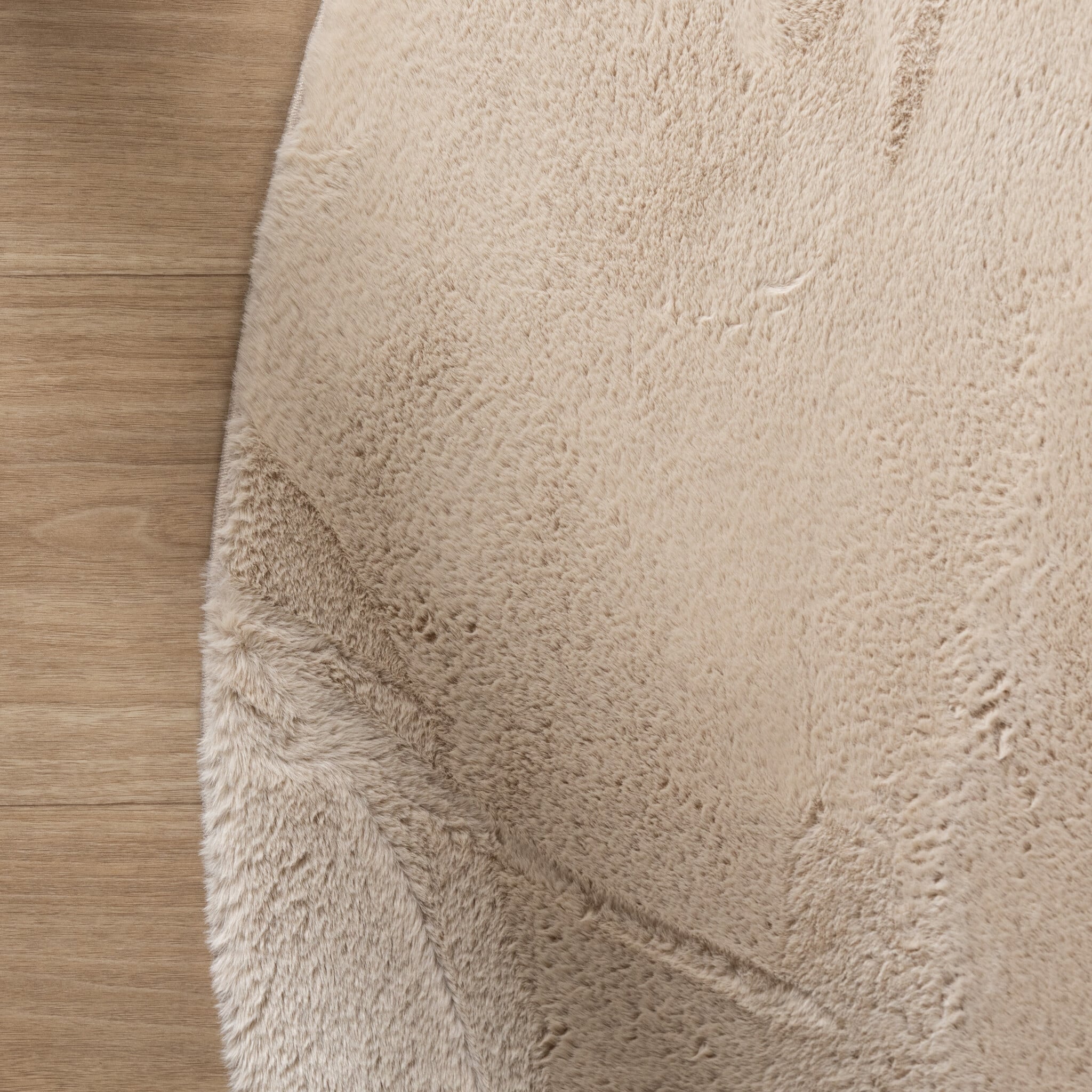 Round Low-Pile Rug – Cozy Beige