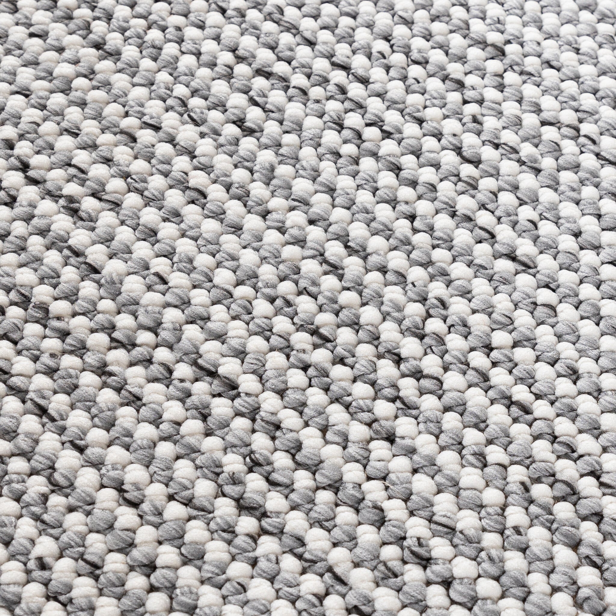 Sustainable Low-Pile Rug - Lykke Light Grey