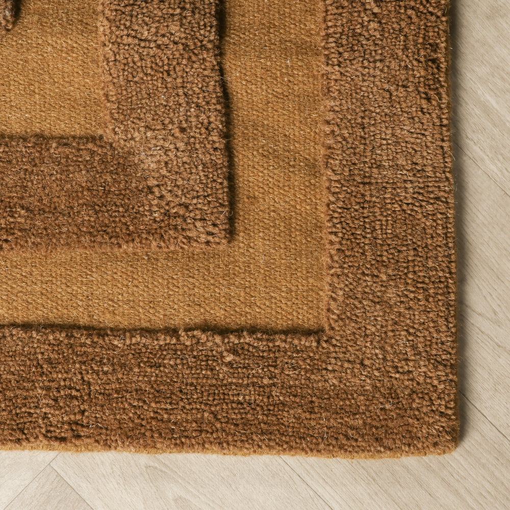 Wool rug - Judith Border Brown