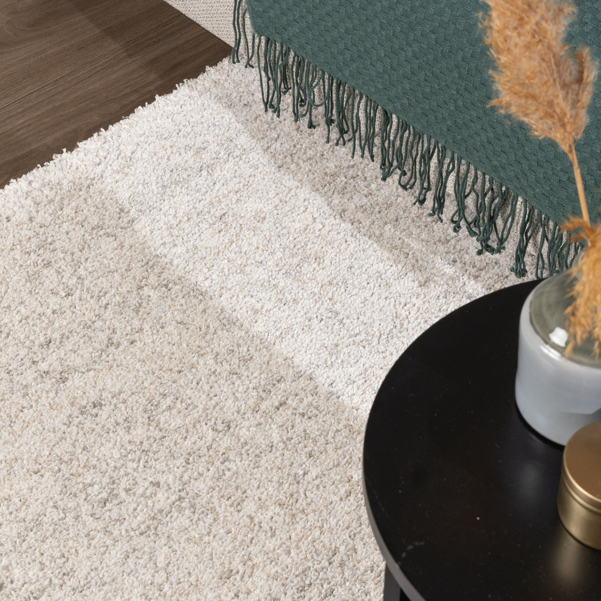Shaggy Rug – George White