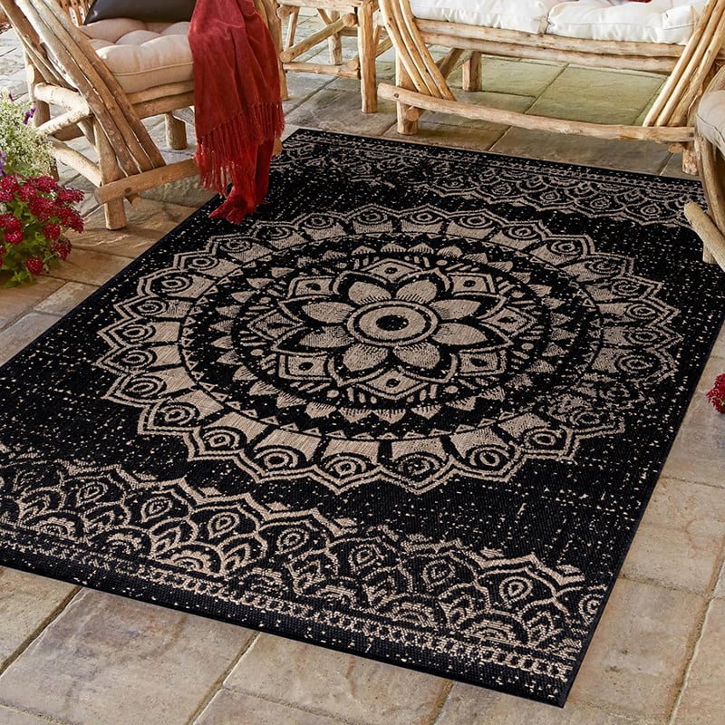 Vintage outdoor rug - Sunara Mandala Black