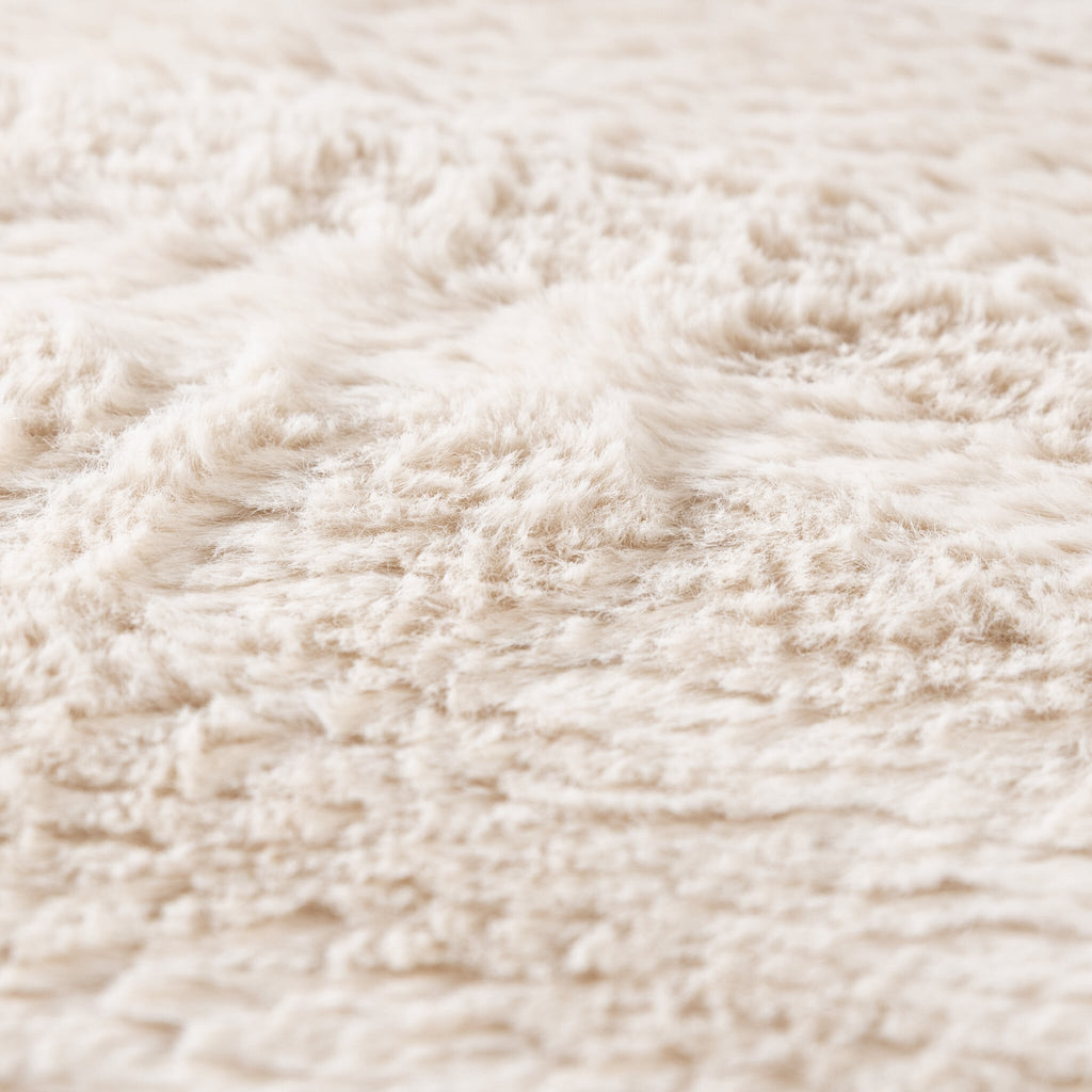 Soft Low-Pile Rug – Cozy Ripple Cream