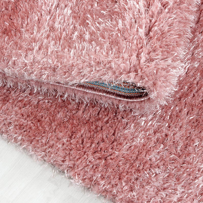 Round High-Pile Floor Rug - Blushy Pink