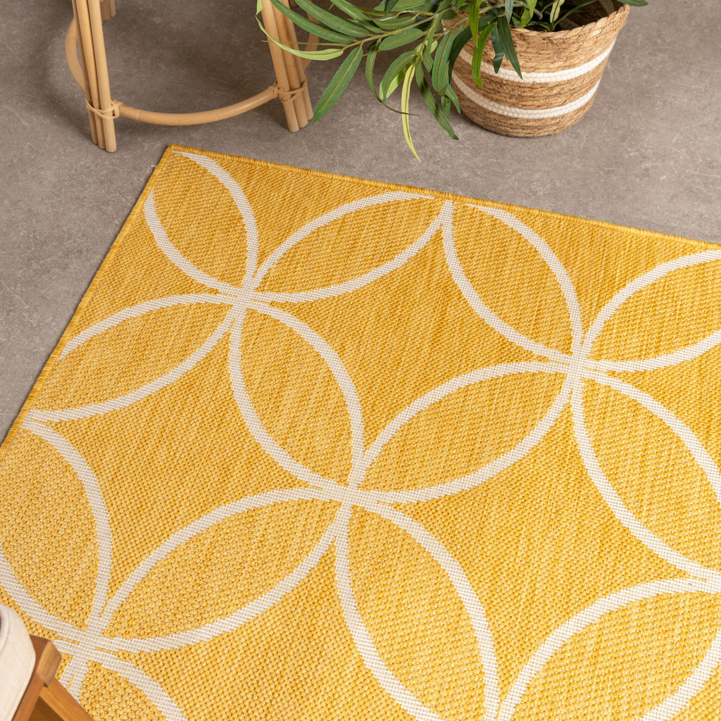 Geometric Outdoor Rug – Faro Ripple Yellow