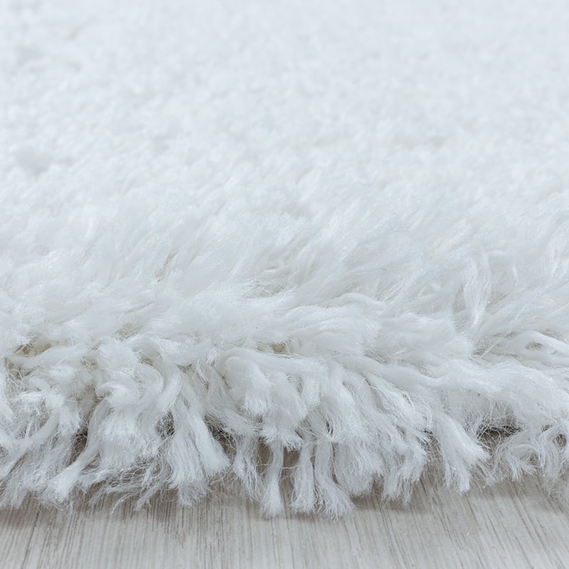 High-pile floor rug - Fuzzy White