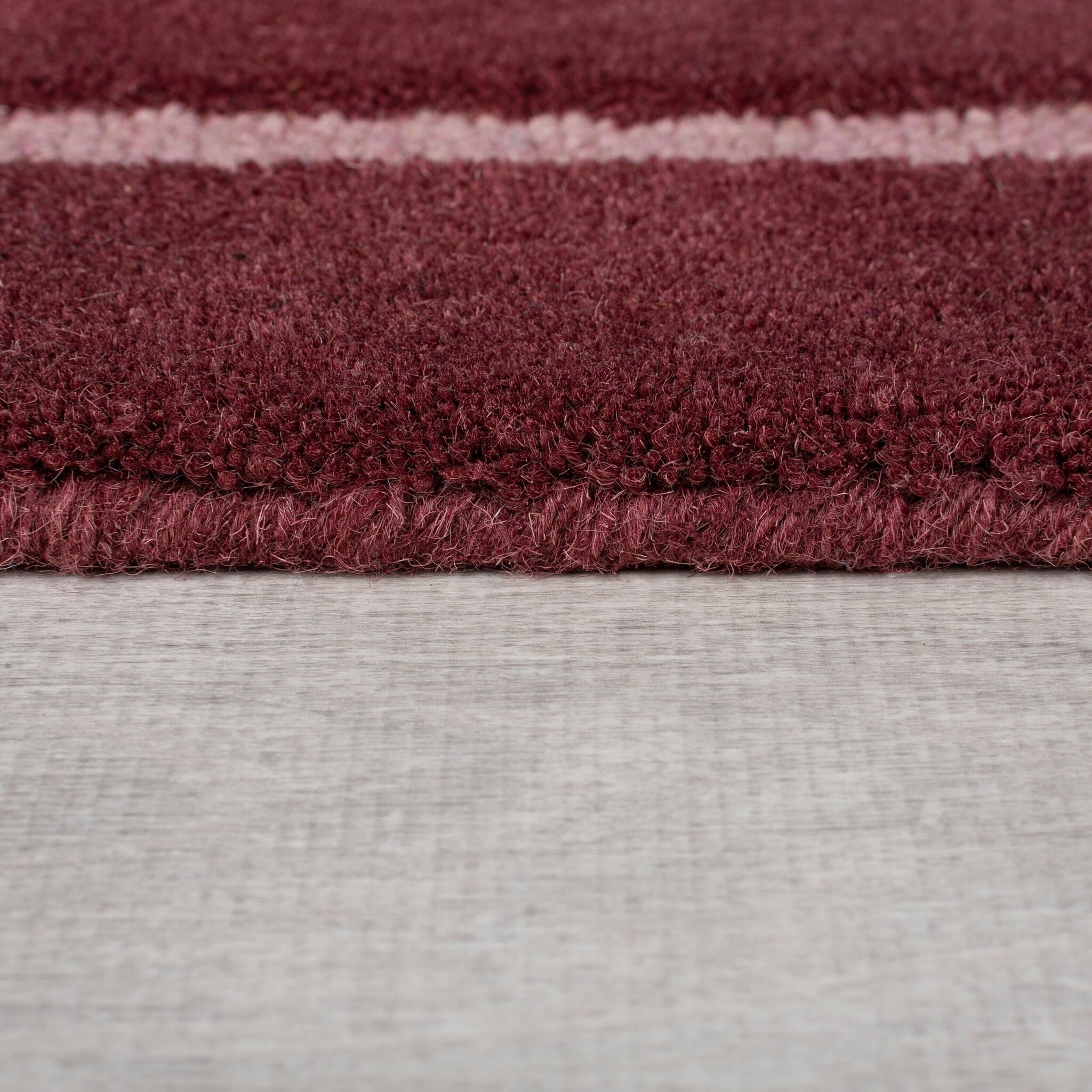 Graphic floor rug - Silco Ombre Red